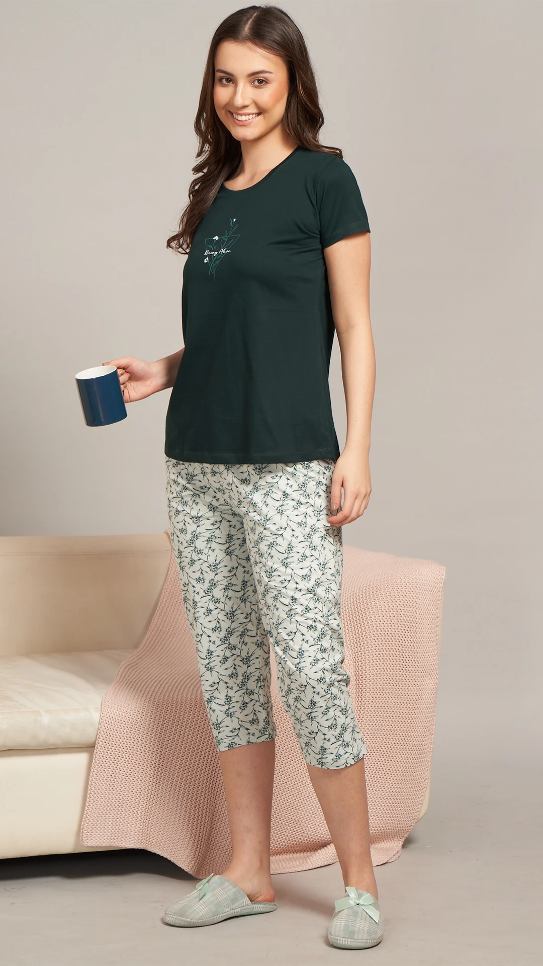 Sukanya  Women's Printed Sinker Capri Set , Regular Fit Loungewear , Ideal for Women , Lounge Wear Nightdress Capri Set Sleepwear , Navy Printed Half Sleeves Round Neck