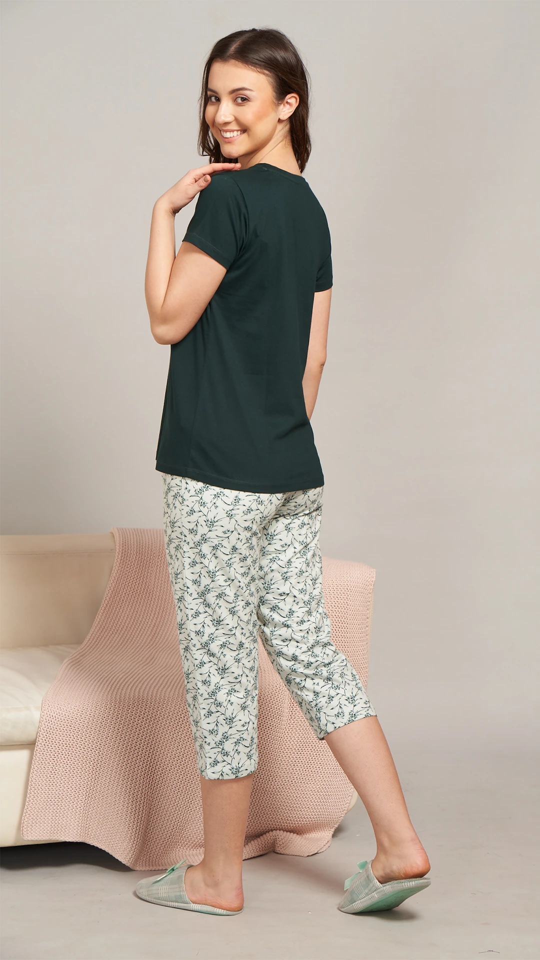 Sukanya  Women's Printed Sinker Capri Set , Regular Fit Loungewear , Ideal for Women , Lounge Wear Nightdress Capri Set Sleepwear , Navy Printed Half Sleeves Round Neck