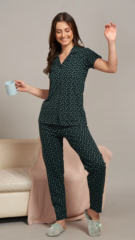 Sukanya  Women's Printed Sinker Nightsuit Set , Frount Open Lounge Wear Nightdress Pyjama Set Sleepwear , Green Printed Half Sleeves Round Neck